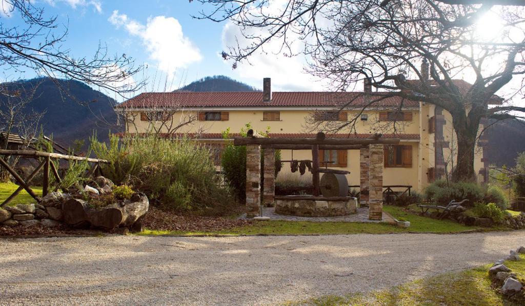 הוילה Calvanico Agriturismo Casale Pie D'Eco מראה חיצוני תמונה